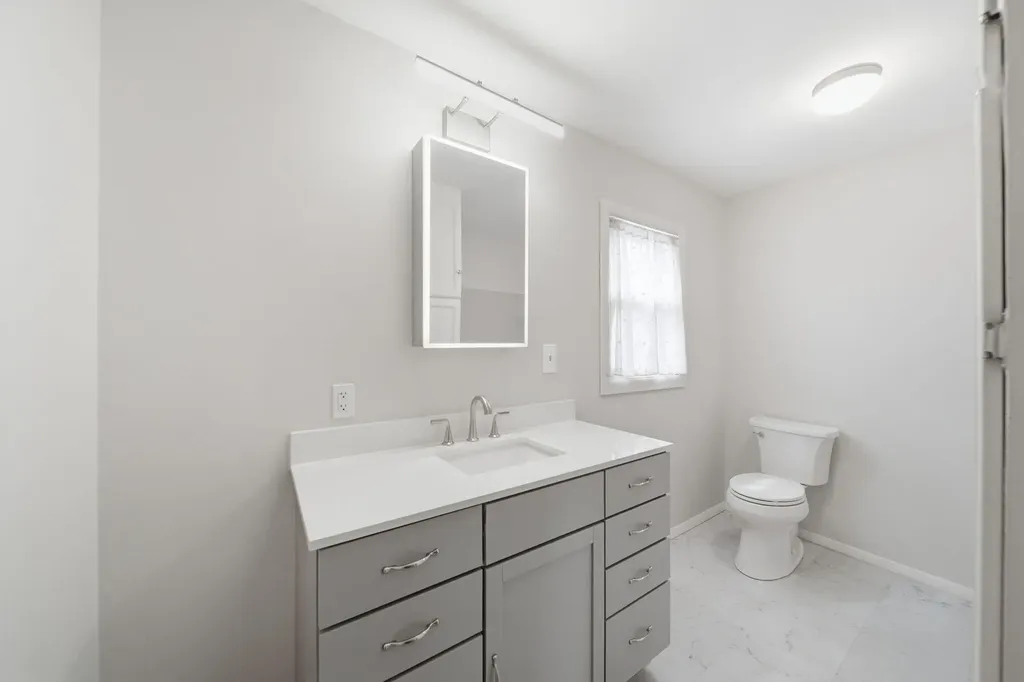 2718 Page Avenue Summit Township MI 49203