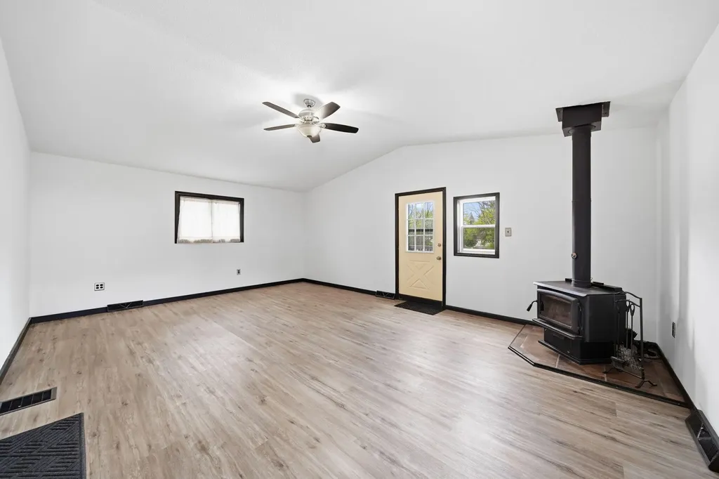 2718 Page Avenue Summit Township MI 49203