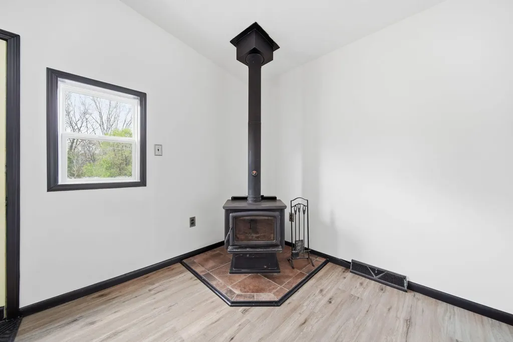 2718 Page Avenue Summit Township MI 49203