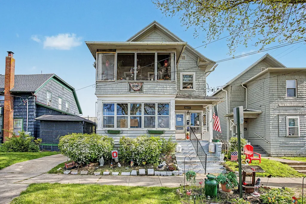 334 W Wesley Street Jackson City MI 49201