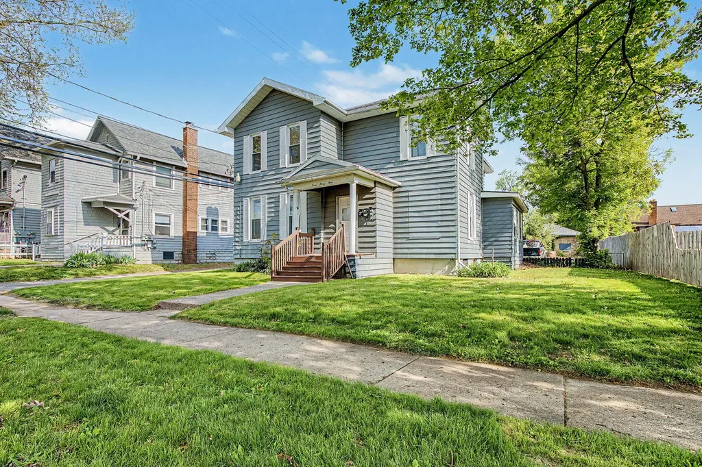 334 W Wesley Street Jackson City MI 49201