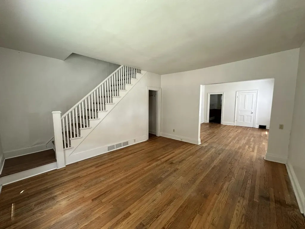 334 W Wesley Street Jackson City MI 49201