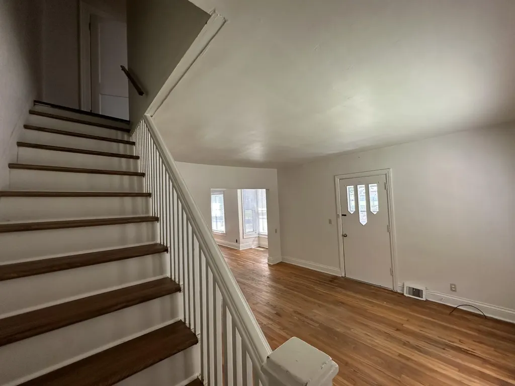 334 W Wesley Street Jackson City MI 49201