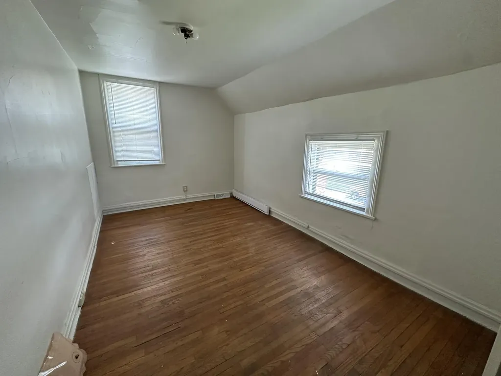 334 W Wesley Street Jackson City MI 49201