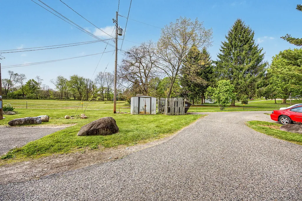 213 Reading Avenue Jonesville City MI 49250