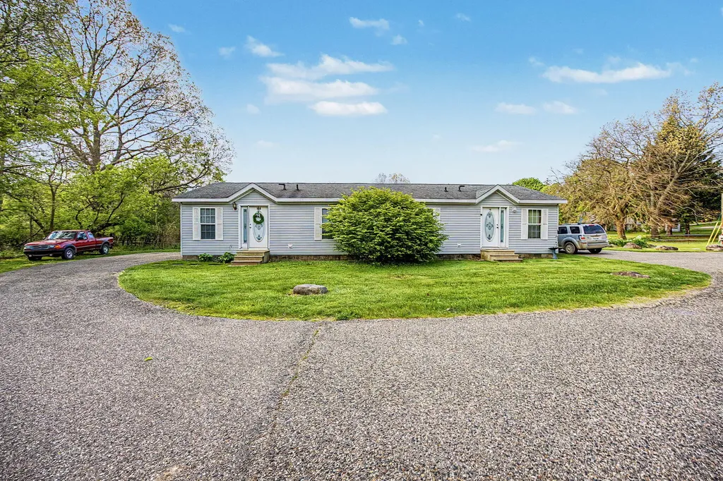 213 Reading Avenue Jonesville City MI 49250