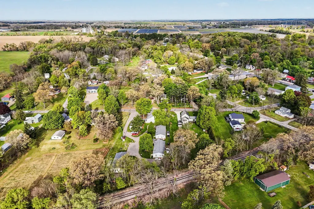 213 Reading Avenue Jonesville City MI 49250