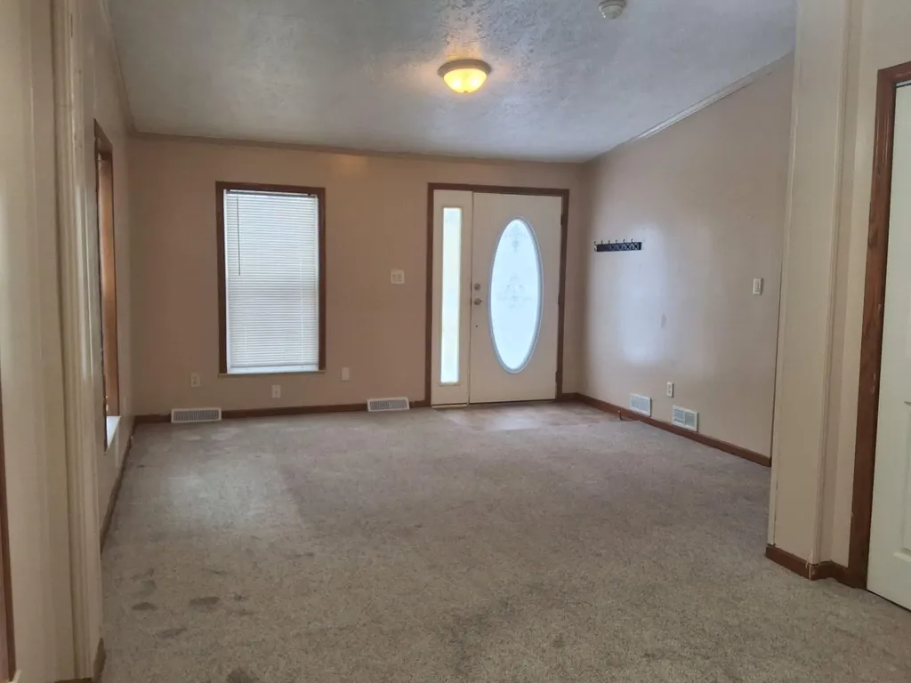 213 Reading Avenue Jonesville City MI 49250
