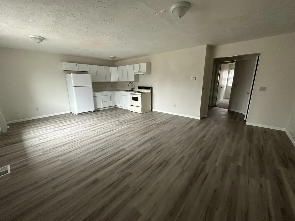 213 Reading Avenue Jonesville City MI 49250