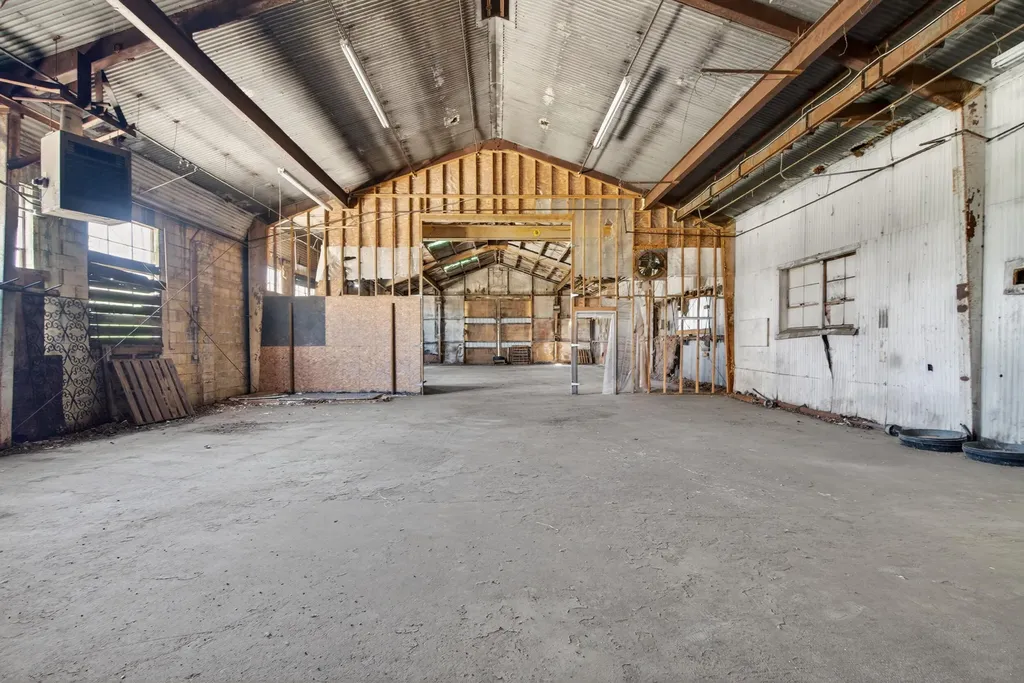 301 Hillsdale Street Blackman Charter Township MI 49202