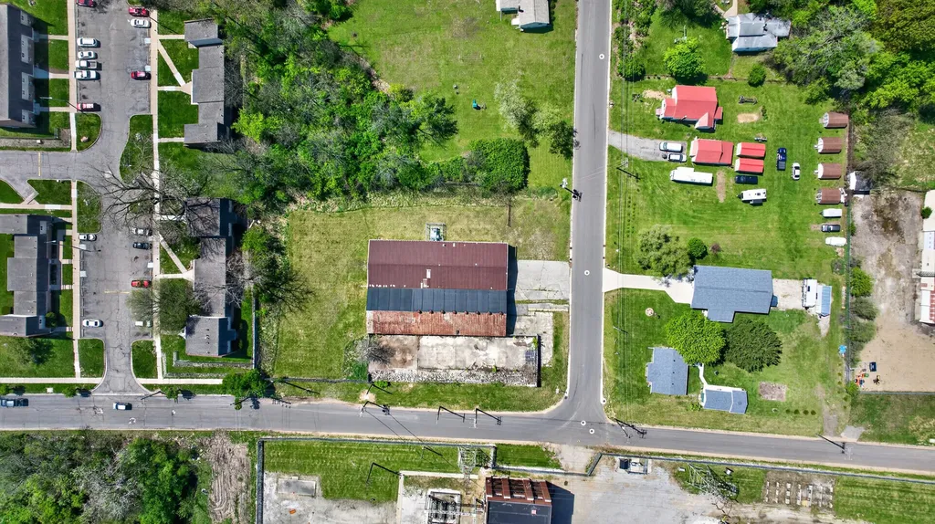 301 Hillsdale Street Blackman Charter Township MI 49202