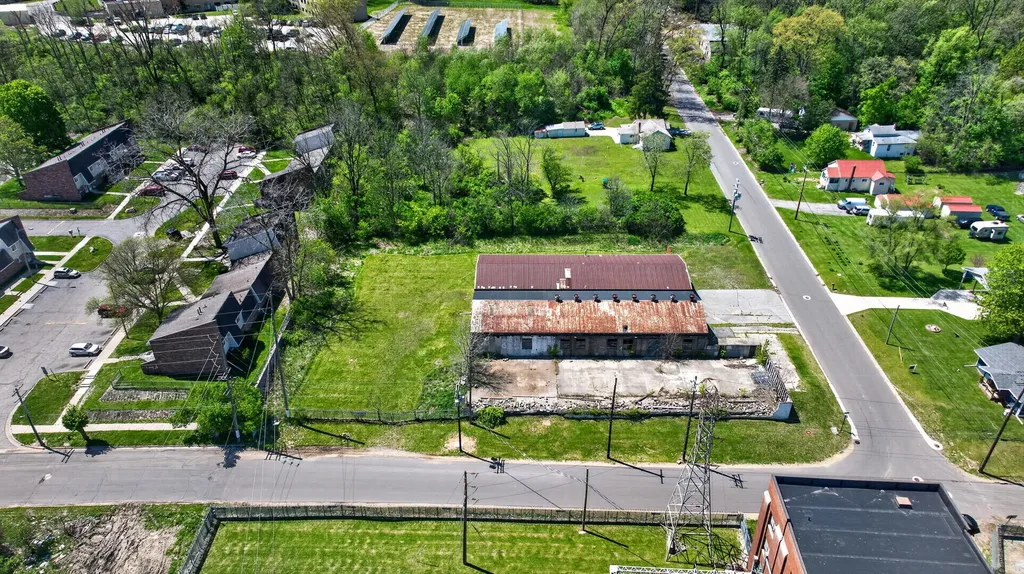 301 Hillsdale Street Blackman Charter Township MI 49202