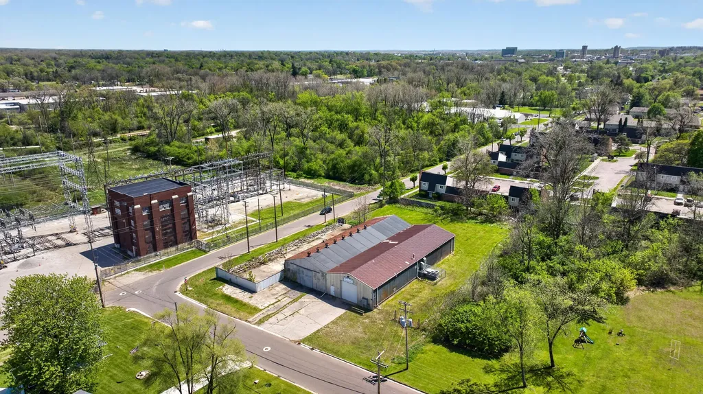 301 Hillsdale Street Blackman Charter Township MI 49202