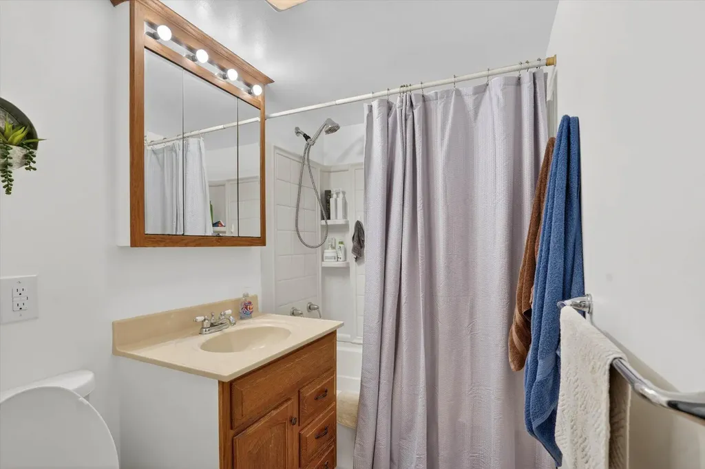 2750 Hamstead Way Summit Township MI 49201