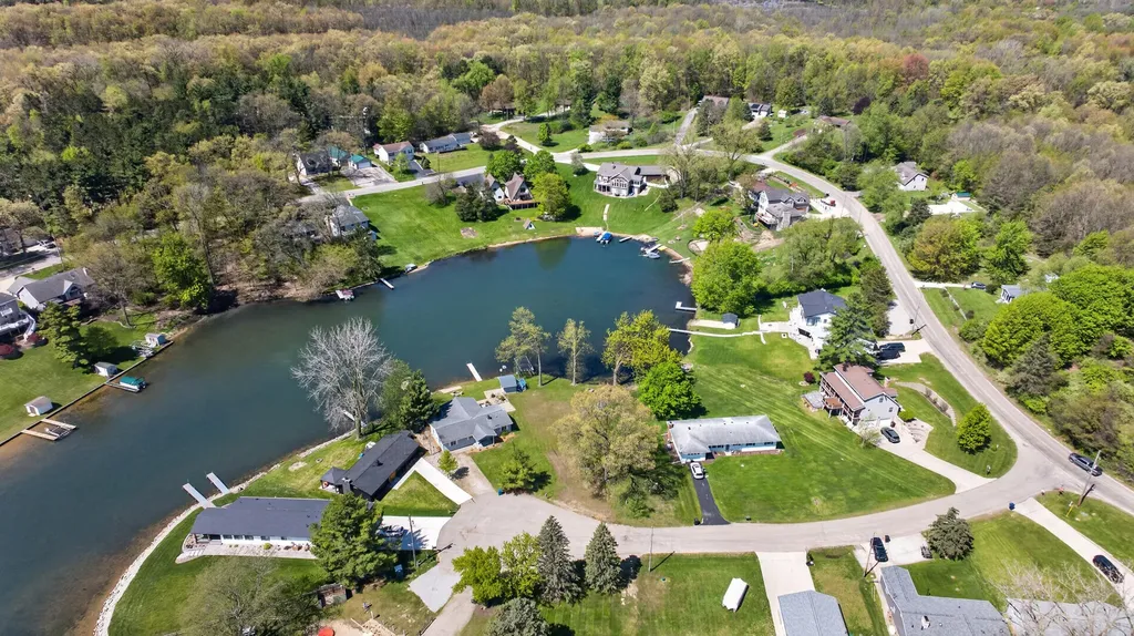 11640 Cedar Court Somerset Township MI 49249