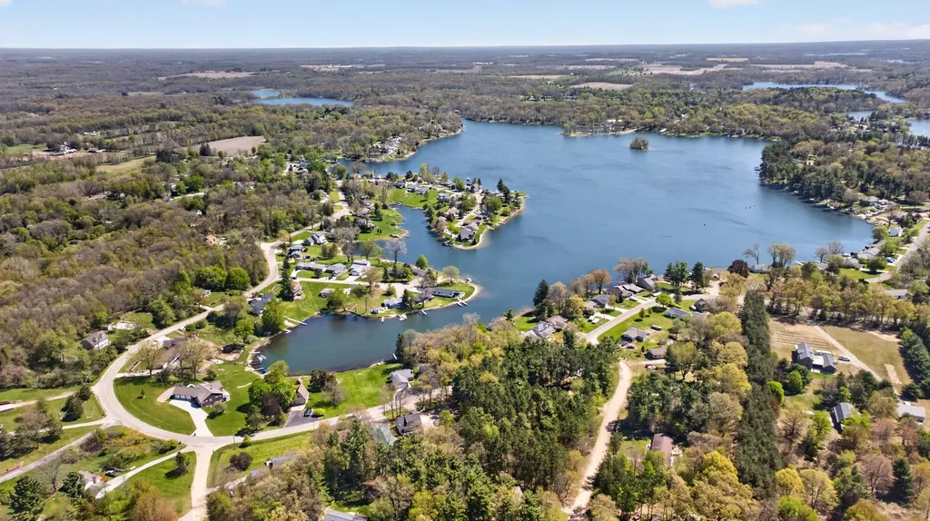 11640 Cedar Court Somerset Township MI 49249