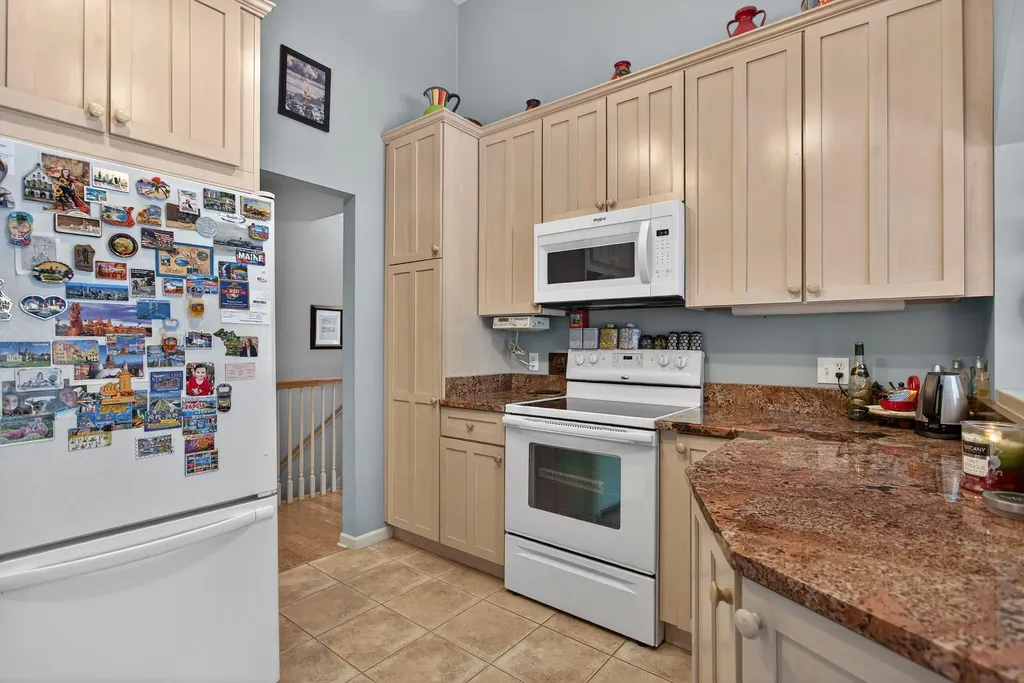2205 Lake Wood Drive Summit Township MI 49203