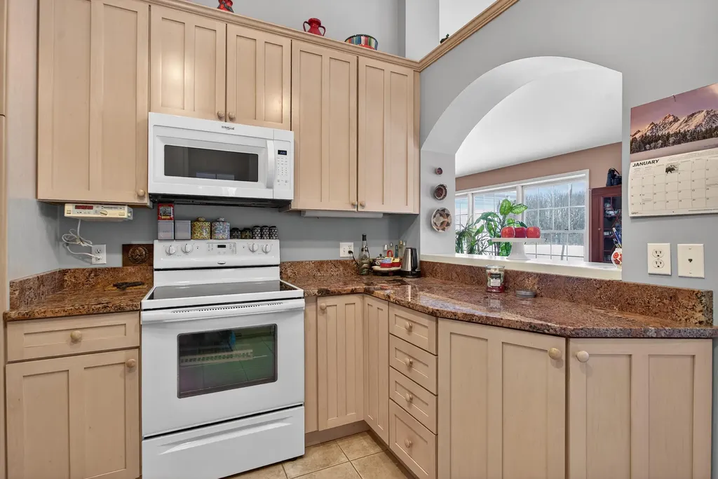 2205 Lake Wood Drive Summit Township MI 49203