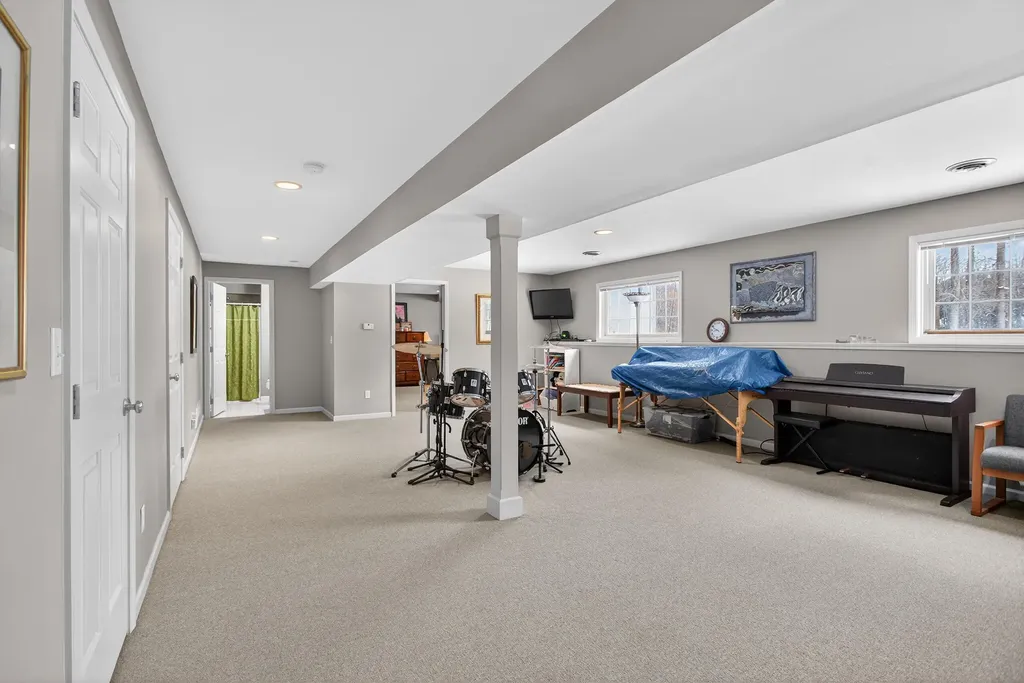 2205 Lake Wood Drive Summit Township MI 49203
