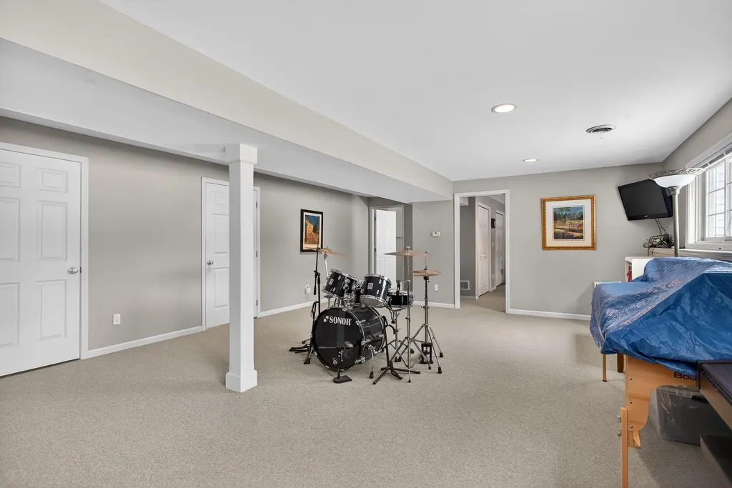 2205 Lake Wood Drive Summit Township MI 49203