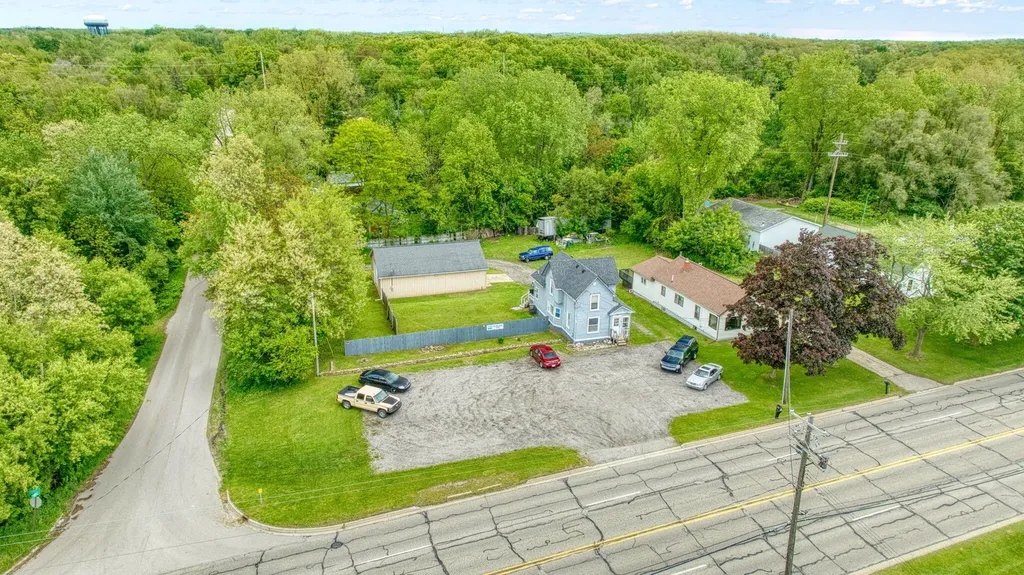 2716 Page Avenue Summit Township MI 49203