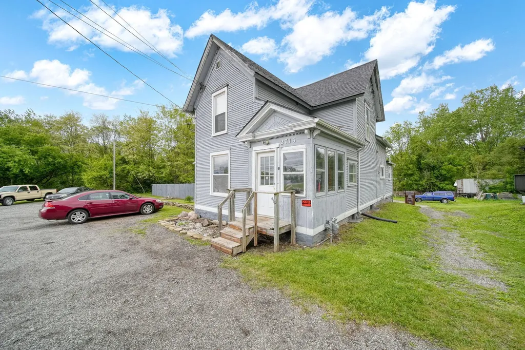 2716 Page Avenue Summit Township MI 49203