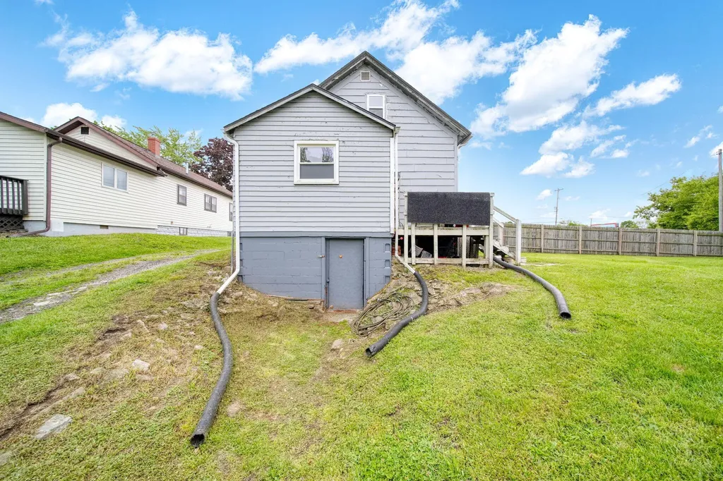 2716 Page Avenue Summit Township MI 49203