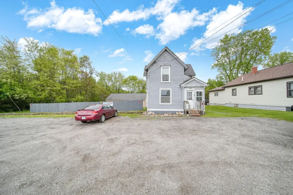 2716 Page Avenue Summit Township MI 49203
