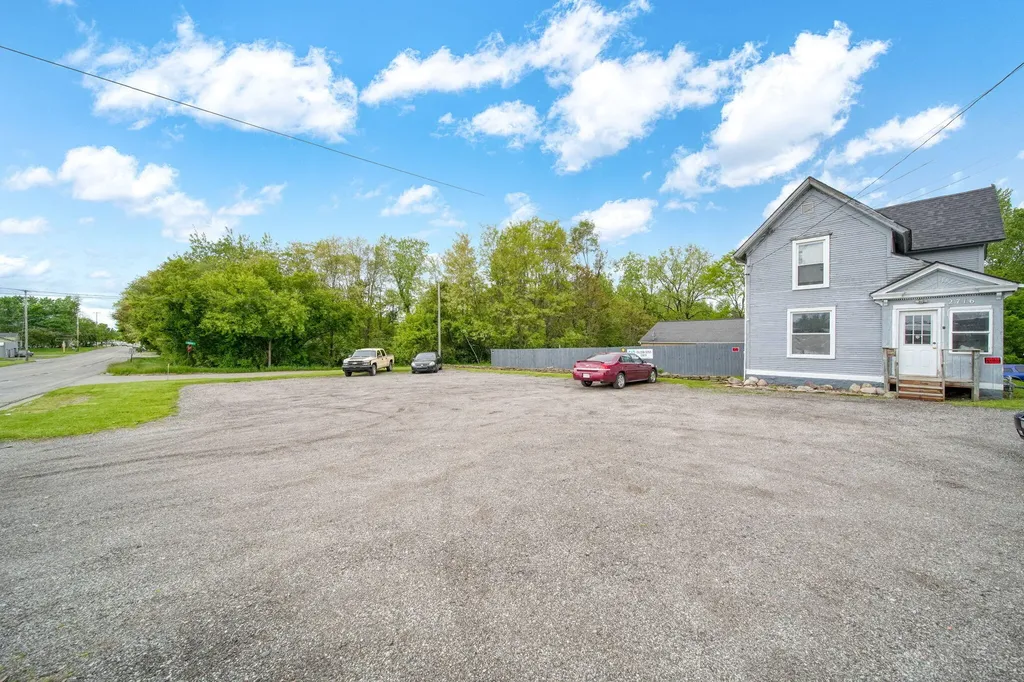 2716 Page Avenue Summit Township MI 49203