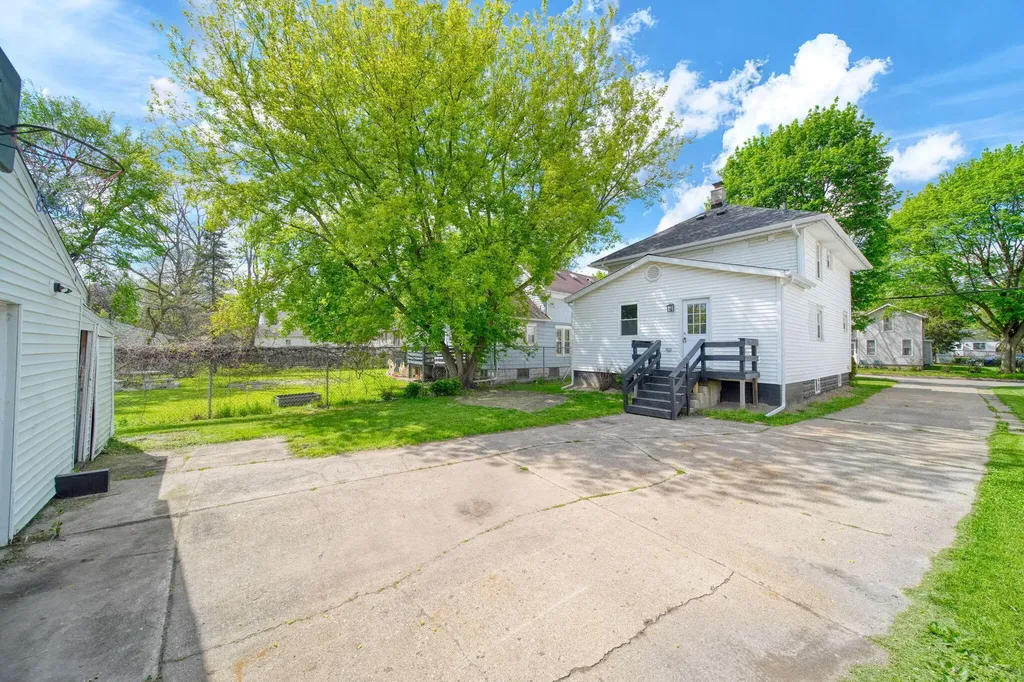 313 E Argyle Street Jackson City MI 49202
