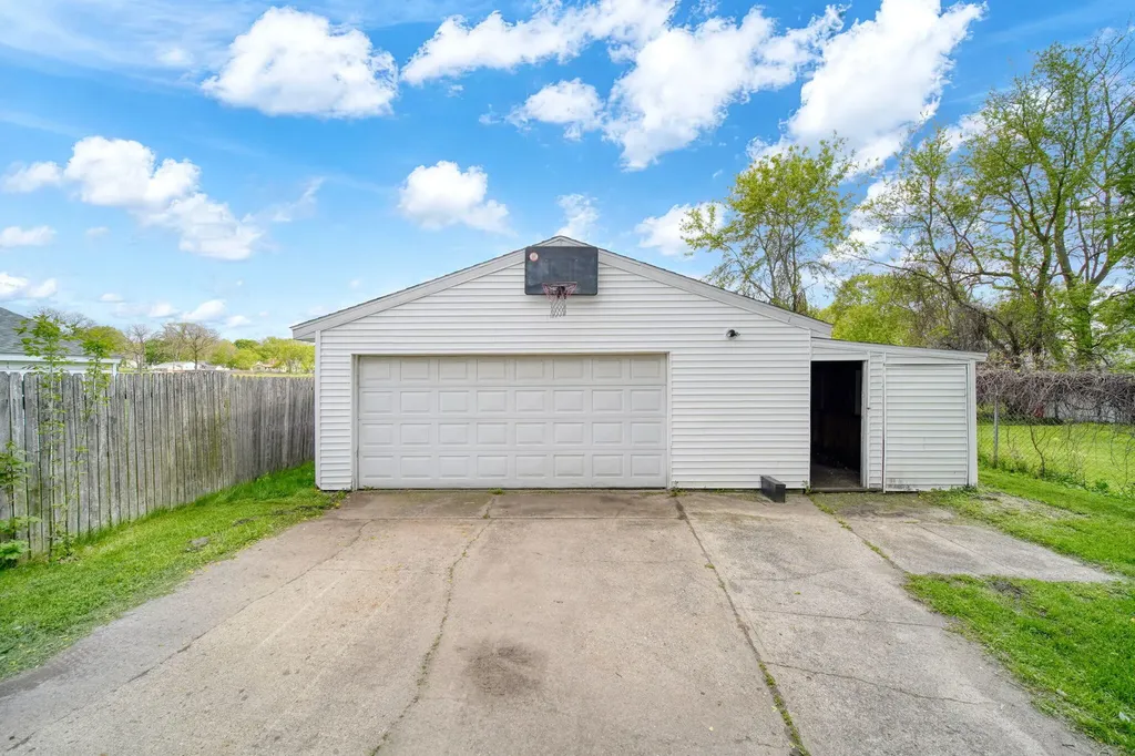 313 E Argyle Street Jackson City MI 49202