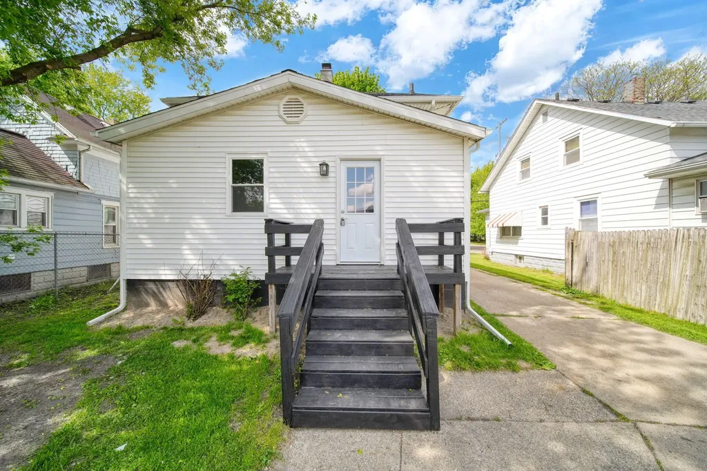 313 E Argyle Street Jackson City MI 49202