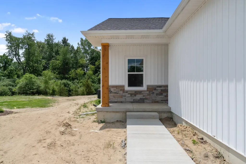 134 Ashley Court Brooklyn Village MI 49230