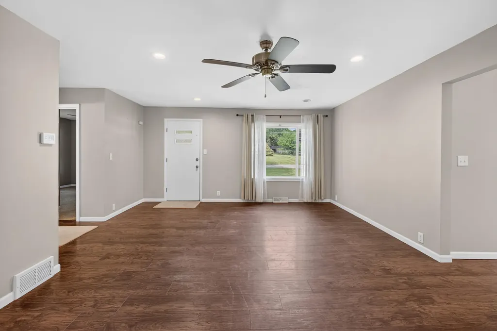 539 Jacqueline Street Leoni Township MI 49202