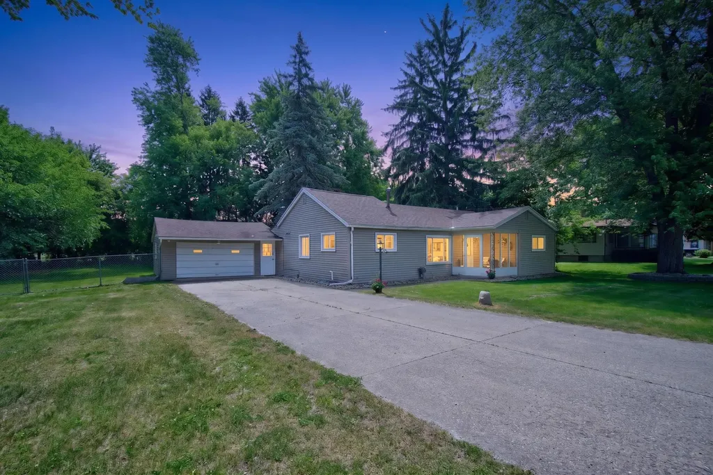539 Jacqueline Street Leoni Township MI 49202
