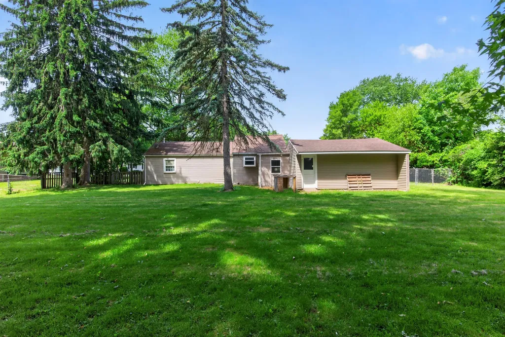 539 Jacqueline Street Leoni Township MI 49202