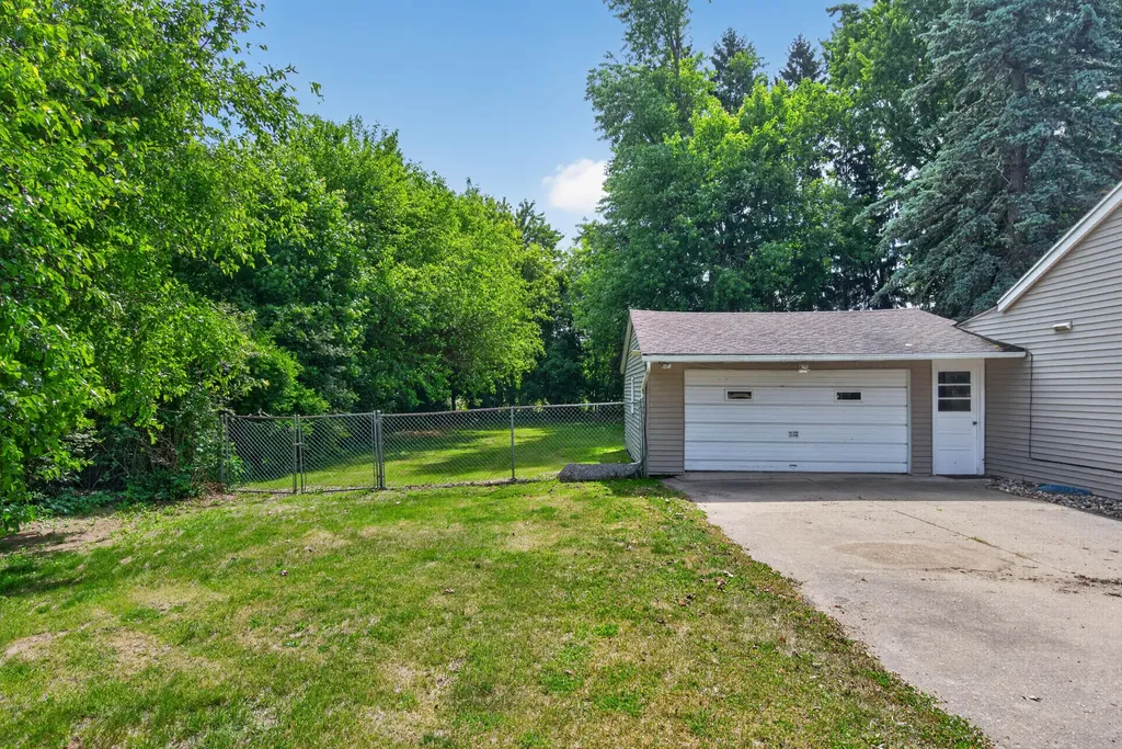 539 Jacqueline Street Leoni Township MI 49202