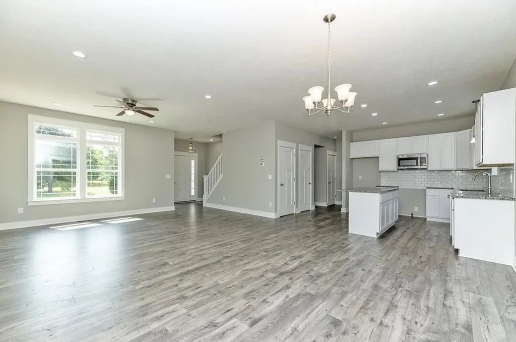 9 Aviara Oaks Parkway Spring Arbor Township MI 49201