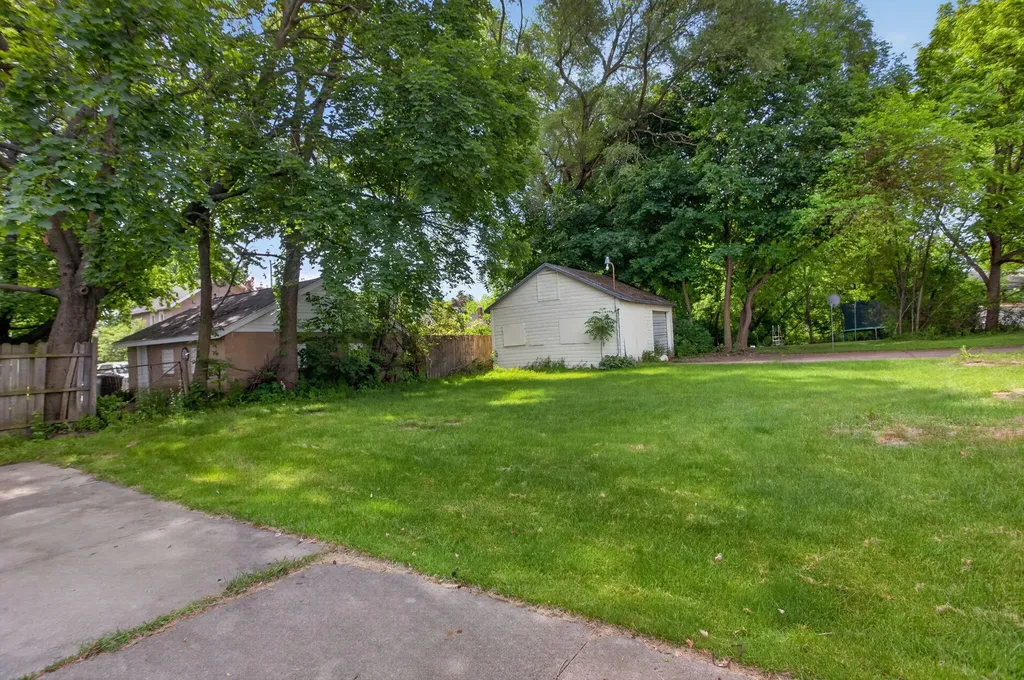 749 Kennedy Street Jackson City MI 49202