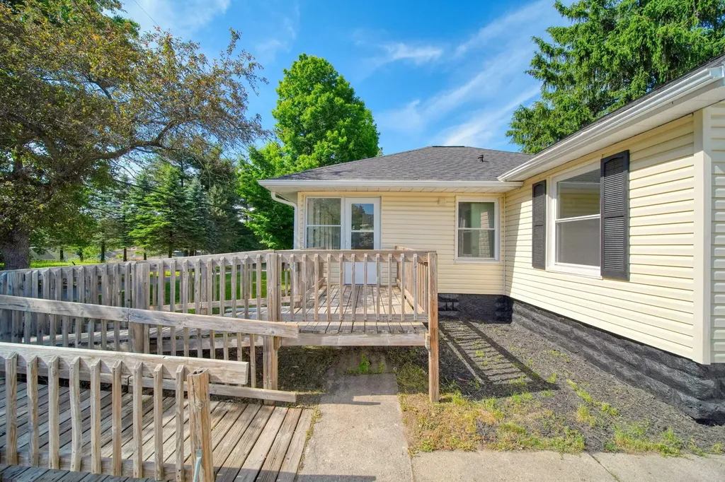 317 Lockwood Street Leoni Township MI 49203