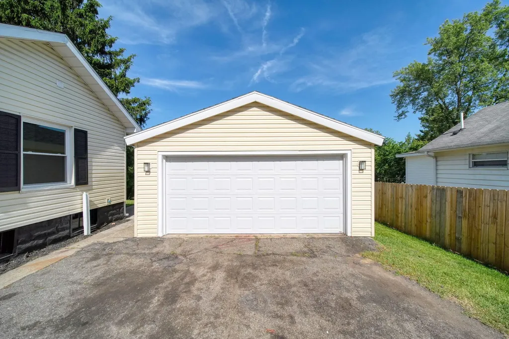 317 Lockwood Street Leoni Township MI 49203