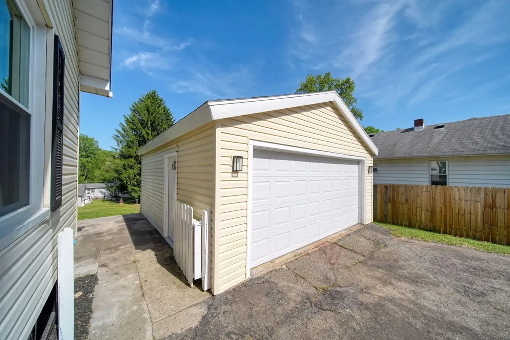 317 Lockwood Street Leoni Township MI 49203