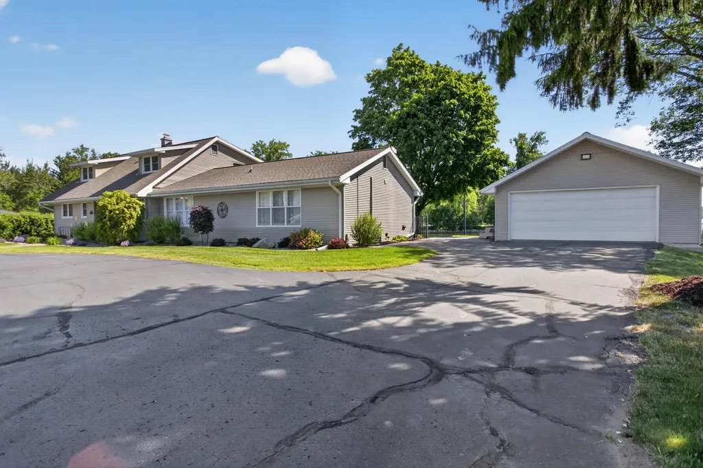 5775 Browns Lake Road Summit Township MI 49203