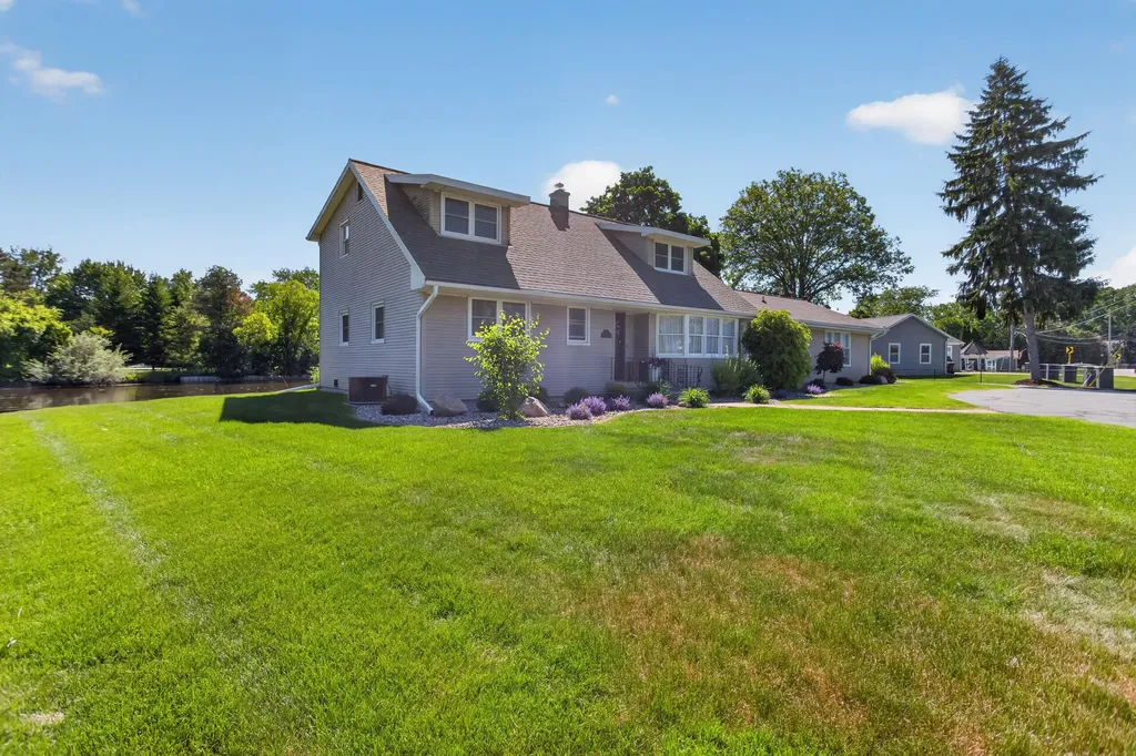5775 Browns Lake Road Summit Township MI 49203