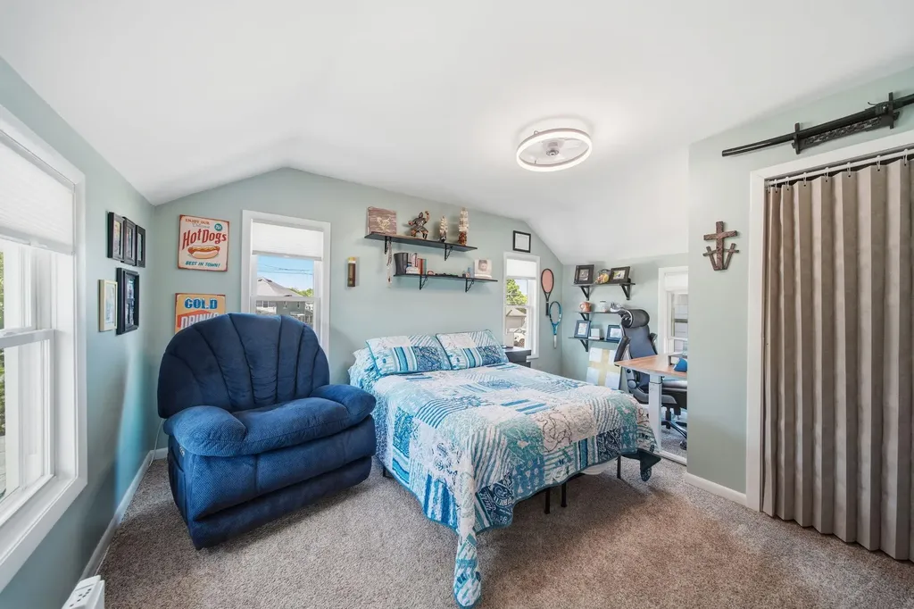 245 Duryeas Point Leoni Township MI 49254