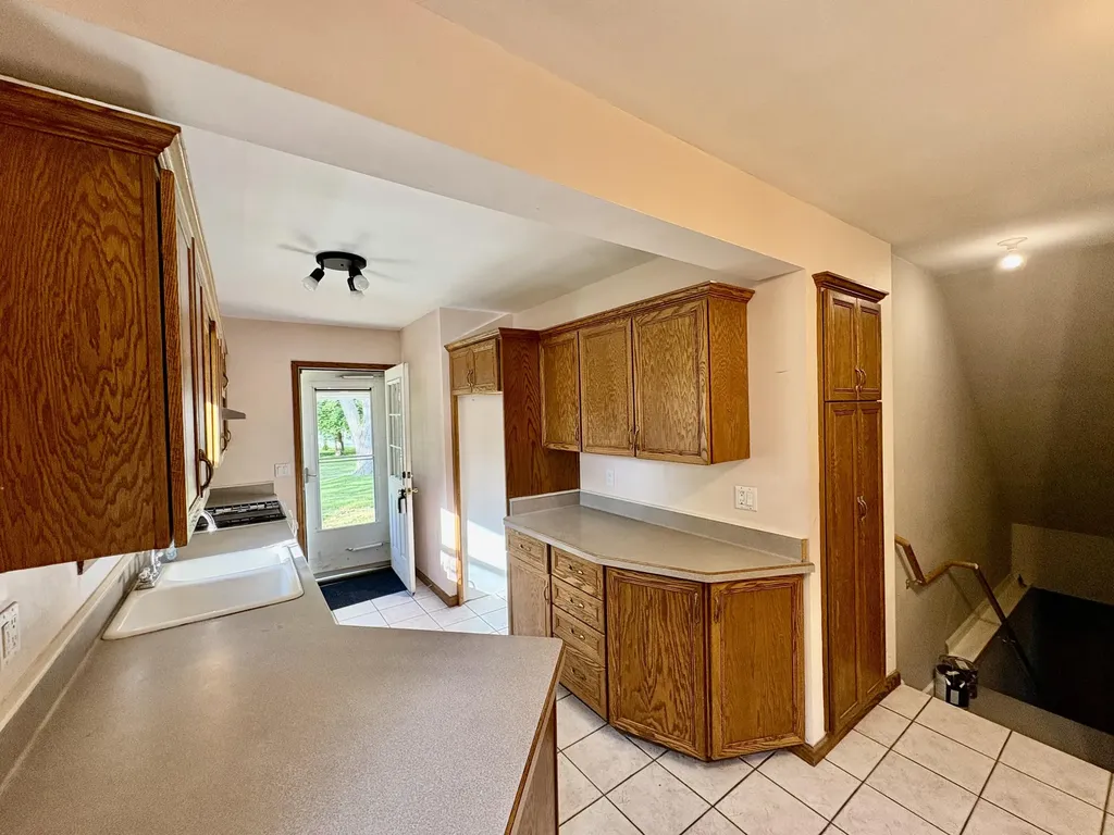 231 Monroe Street Brooklyn Village MI 49230
