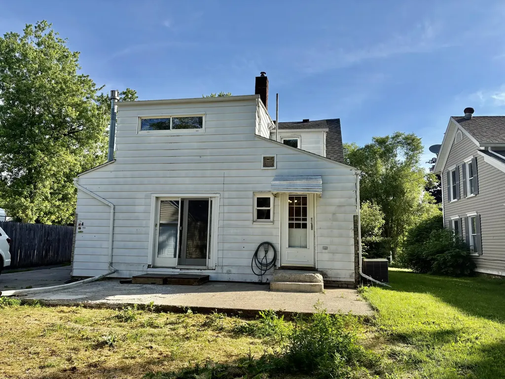 231 Monroe Street Brooklyn Village MI 49230