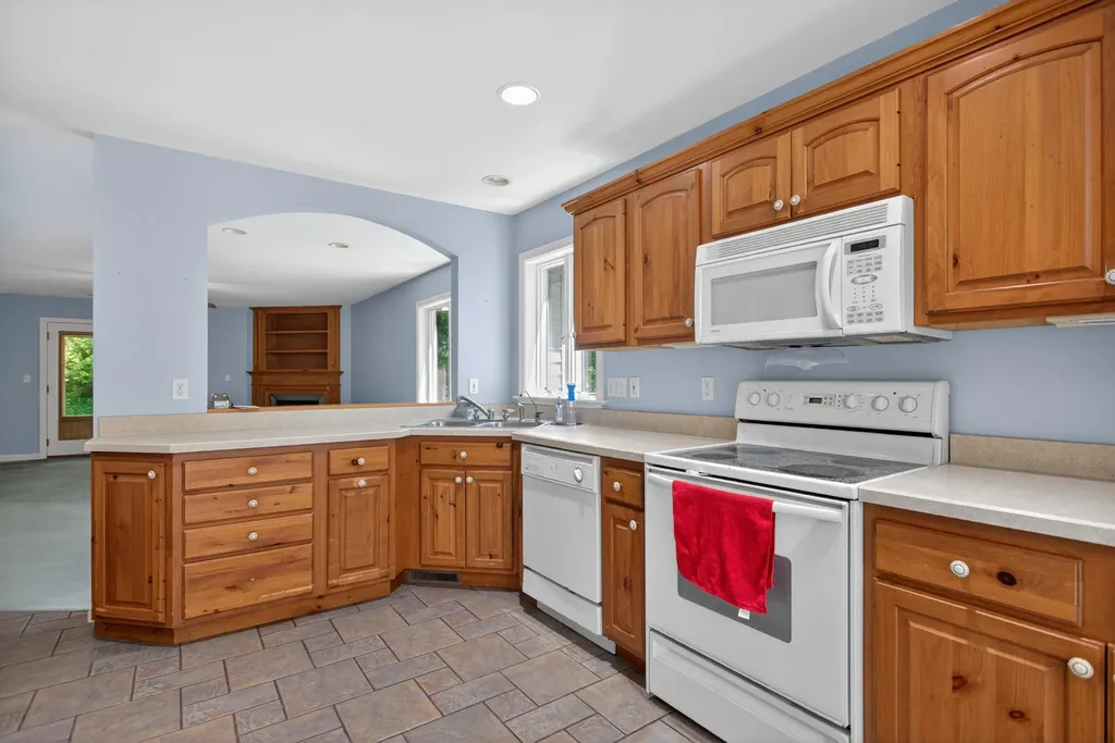 7655 Riverside Road Columbia Township MI 49230