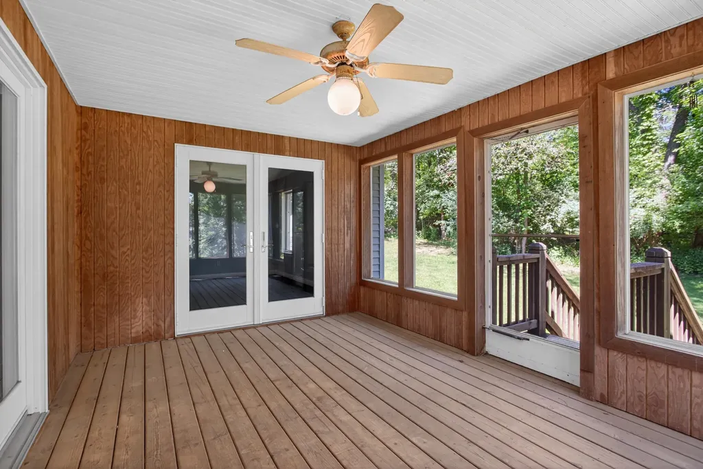 7655 Riverside Road Columbia Township MI 49230