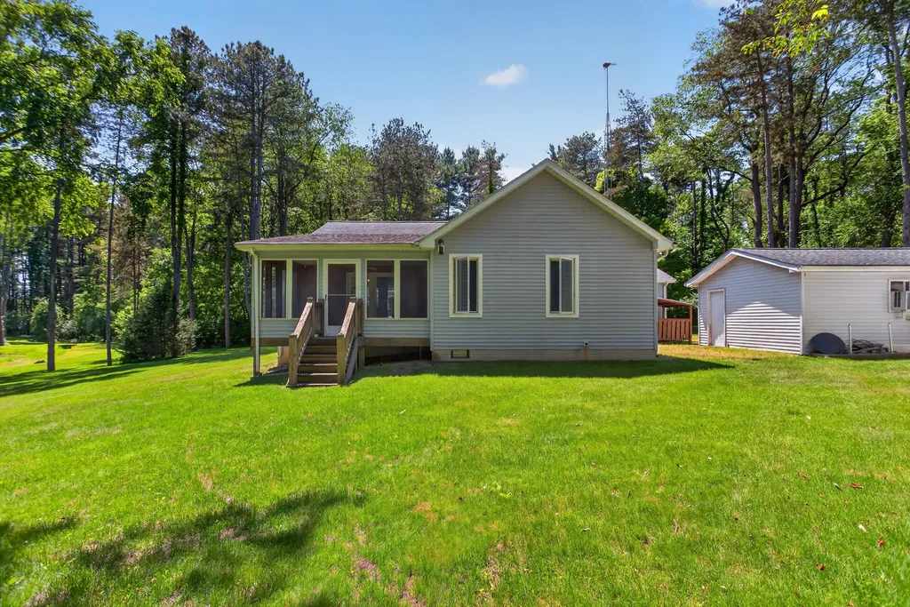 7655 Riverside Road Columbia Township MI 49230
